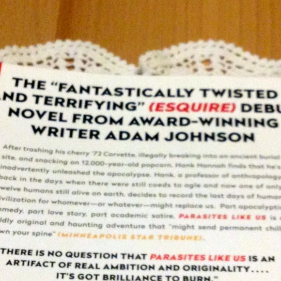 3 for $10 book sale! Apocalyptic comedy -  Parasites like us , Adam Johnson - Picture 3 of 4